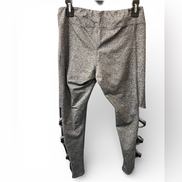 Take A Walk Gray Athletic Leggings XL Side Mesh Cutout Stretch Yoga Pants - Picture 6 of 8